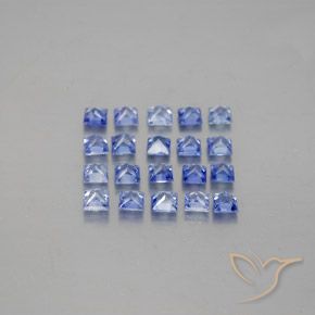 2.43カラットの天然パステルブルーサファイア（2.6×2.5 mm・四角）
