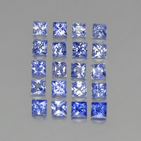 1.31カラットの天然濃いブルーサファイア（2.1×2.1 mm・四角）