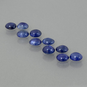 カラットの天然ブルーサファイア（4.3×3.6 mm・オーバルカット）