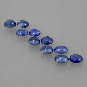 カラットの天然ブルーサファイア（4.1×3.4 mm・オーバルカット）