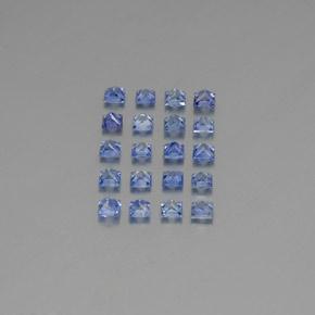 3.67カラットの天然ミディアムダークブルーサファイア（3×2.9 mm・四角）