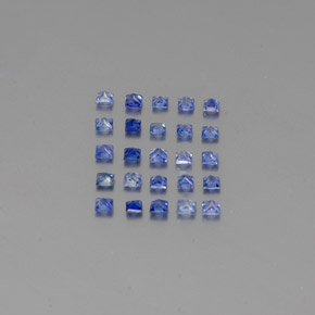 カラットの天然ブルーサファイア（1.9×1.8 mm・四角）