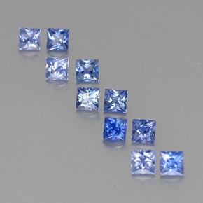 2.24カラットの天然ブルーサファイア（3.2×3.1 mm・四角）