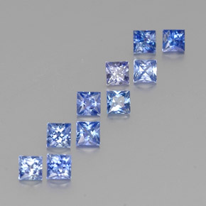 カラットの天然ブルーサファイア（3.2×3.1 mm・四角）