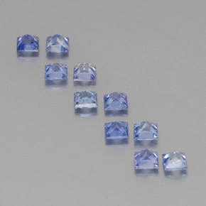 カラットの天然ブルーサファイア（3.2×3.1 mm・四角）