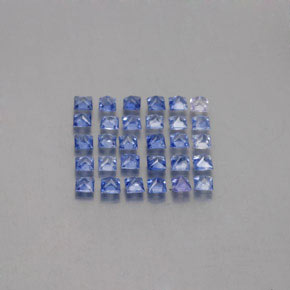 カラットの天然ブルーサファイア（2×2 mm・四角）
