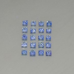 2.19カラットの天然ミディアムダークブルーサファイア（2.5×2.5 mm・四角）