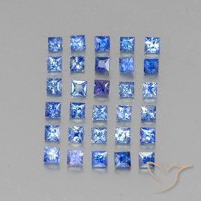 1.83カラットの天然ミディアムダークブルーサファイア（2.1×2 mm・四角）