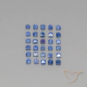 1.83カラットの天然ミディアムダークブルーサファイア（2.1×2 mm・四角）