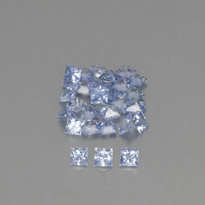 カラットの天然ブルーサファイア（1.9×1.9 mm・四角）
