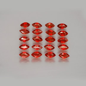 カラットの天然レッドオレンジサファイア（4.1×2.2 mm・マーキス）