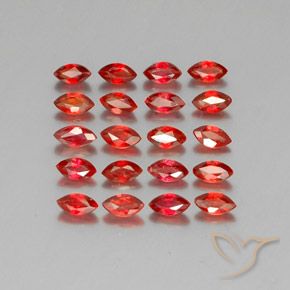 3.48カラットの天然ディープレッドサファイア（4.3×2.5 mm・マーキス）