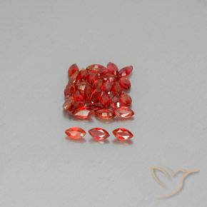 3.18カラットの天然ファイアレッドサファイア（4×2.1 mm・マーキス）