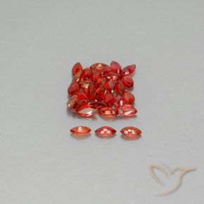 3.18カラットの天然ファイアレッドサファイア（4×2.1 mm・マーキス）