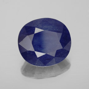 7.29カラットの天然ブルーサファイア（12.2×11.1 mm・オーバルカット）