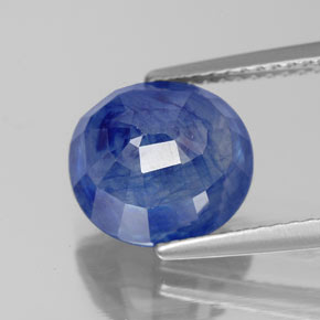 5.46カラットの天然ブルーサファイア（9.9×9.1 mm・オーバルカット）