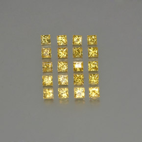 カラットの天然ゴールデンイエローサファイア（2.6×2.6 mm・四角）
