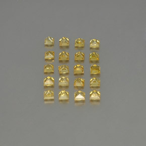 カラットの天然ゴールデンイエローサファイア（2.6×2.6 mm・四角）