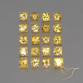 2.46カラットの天然ゴールデンサファイア（2.5×2.5 mm・四角）