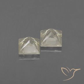 Shop natural 0.96ct ライトイエロー サファイア gems, 四角形, from タンザニア at GemSelect. In stock, global shipping!