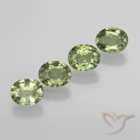 Shop natural 1.84ct ミディアムグリーン サファイア gems, 楕円形, from タイ at GemSelect. In stock, global shipping!