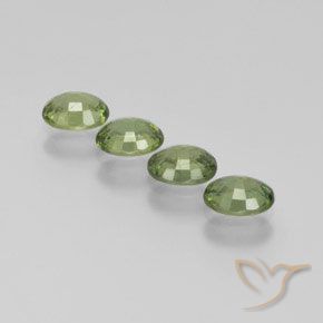 Shop natural 1.69ct フォレストグリーン サファイア gems, 楕円形, from タイ at GemSelect. In stock, global shipping!