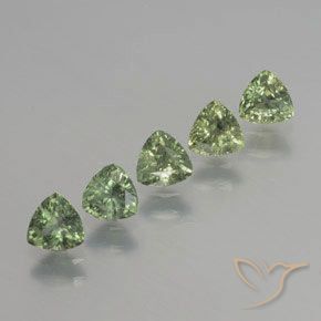 Shop natural 1.96ct 薄いセージグリーン サファイア gems, トリリオン, from マダガスカル at GemSelect. In stock, global shipping!
