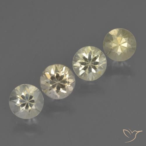 Shop natural 1.96ct 薄いイエロー サファイア gems, ラウンド, from タンザニア at GemSelect. In stock, global shipping!