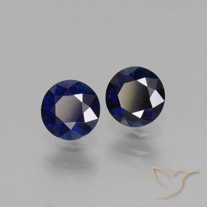 Shop natural 0.96ct ネイビーブルー サファイア gems, ラウンド, from マダガスカル at GemSelect. In stock, global shipping!