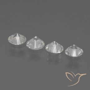 Shop natural 1.25ct ホワイト サファイア gems, ラウンド, from マダガスカル at GemSelect. In stock, global shipping!