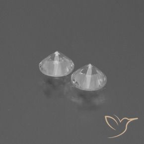 Shop natural 0.85ct ホワイト サファイア gems, ラウンド, from マダガスカル at GemSelect. In stock, global shipping!
