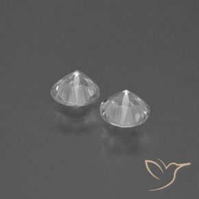 Shop natural 0.86ct ホワイト サファイア gems, ラウンド, from マダガスカル at GemSelect. In stock, global shipping!