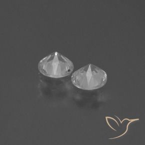 Shop natural 0.84ct ホワイト サファイア gems, ラウンド, from マダガスカル at GemSelect. In stock, global shipping!