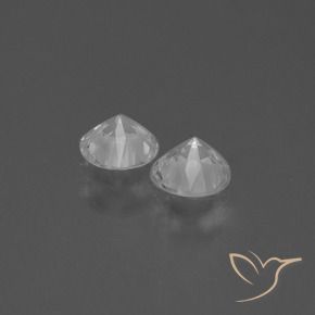 Shop natural 0.86ct ホワイト サファイア gems, ラウンド, from マダガスカル at GemSelect. In stock, global shipping!