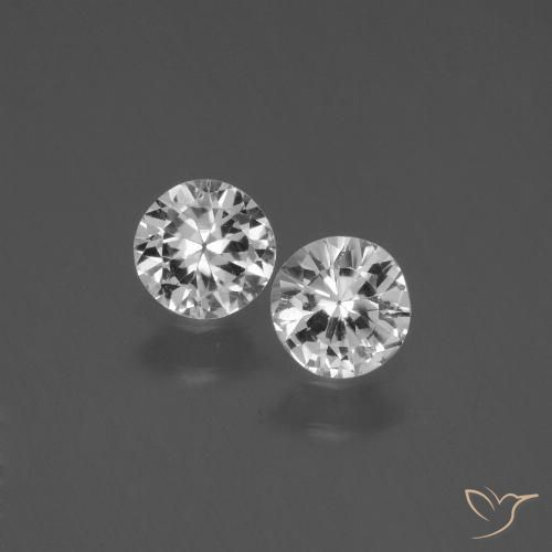 Shop natural 0.77ct クリアホワイト サファイア gems, ラウンド, from マダガスカル at GemSelect. In stock, global shipping!