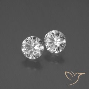 Shop natural 0.77ct クリアホワイト サファイア gems, ラウンド, from マダガスカル at GemSelect. In stock, global shipping!