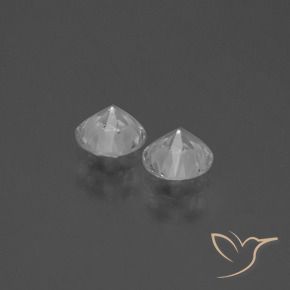 Shop natural 0.80ct クリアホワイト サファイア gems, ラウンド, from マダガスカル at GemSelect. In stock, global shipping!