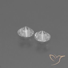 Shop natural 0.75ct クリアホワイト サファイア gems, ラウンド, from マダガスカル at GemSelect. In stock, global shipping!
