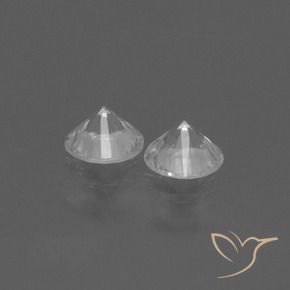Shop natural 0.83ct クリアホワイト サファイア gems, ラウンド, from マダガスカル at GemSelect. In stock, global shipping!