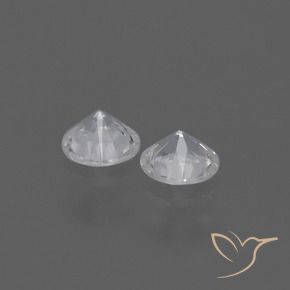 Shop natural 0.76ct ホワイト サファイア gems, ラウンド, from マダガスカル at GemSelect. In stock, global shipping!