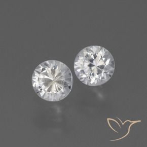 Shop natural 0.84ct ホワイト サファイア gems, ラウンド, from マダガスカル at GemSelect. In stock, global shipping!