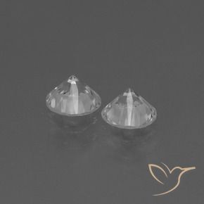Shop natural 0.81ct ホワイト サファイア gems, ラウンド, from マダガスカル at GemSelect. In stock, global shipping!