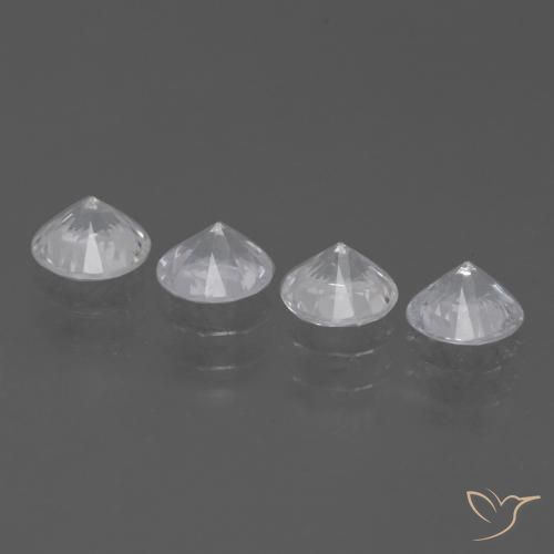 Shop natural 1.73ct ホワイト サファイア gems, ラウンド, from マダガスカル at GemSelect. In stock, global shipping!