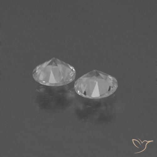 Shop natural 0.74ct クリアホワイト サファイア gems, ラウンド, from マダガスカル at GemSelect. In stock, global shipping!