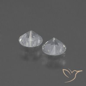 Shop natural 0.77ct ホワイト サファイア gems, ラウンド, from マダガスカル at GemSelect. In stock, global shipping!