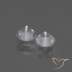 Shop natural 0.89ct ホワイト サファイア gems, ラウンド, from マダガスカル at GemSelect. In stock, global shipping!