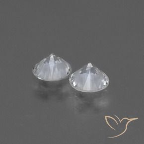 Shop natural 0.76ct クリアホワイト サファイア gems, ラウンド, from マダガスカル at GemSelect. In stock, global shipping!
