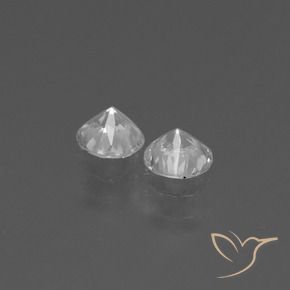 Shop natural 0.84ct ホワイト サファイア gems, ラウンド, from マダガスカル at GemSelect. In stock, global shipping!
