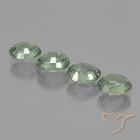 Shop natural 3.34ct 薄いフォレストグリーン サファイア gems, 楕円形, from タンザニア at GemSelect. In stock, global shipping!