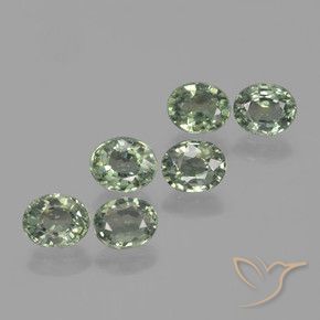 Shop natural 4.38ct 薄いフォレストグリーン サファイア gems, 楕円形, from タンザニア at GemSelect. In stock, global shipping!